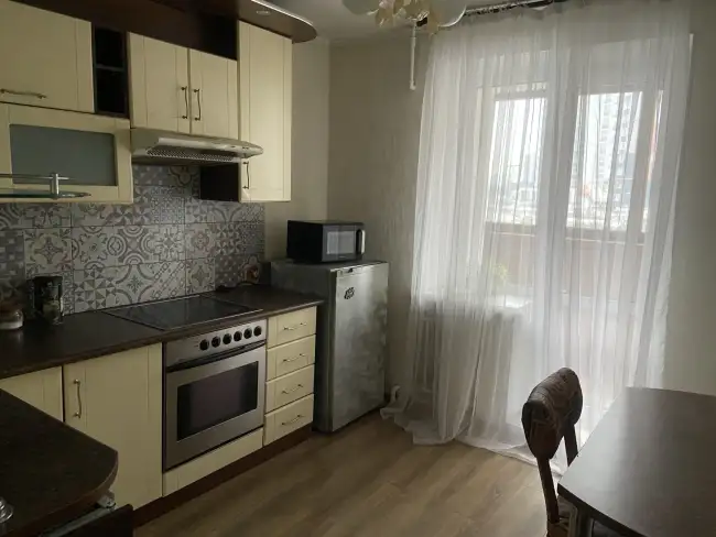 ул. Новополесская 4