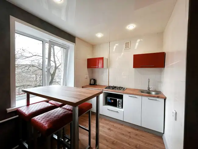 ул. Курчатова, 9