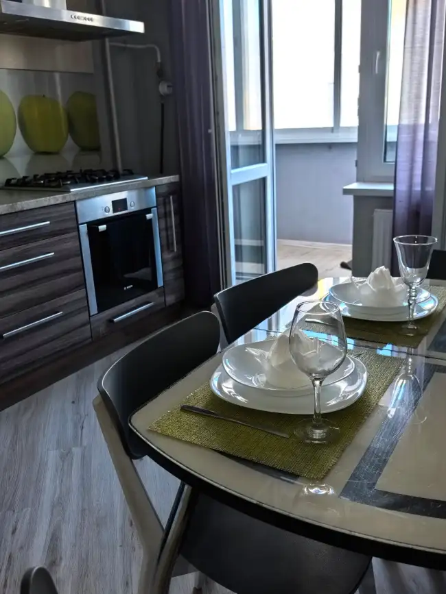 ул. 33 Армии, 21