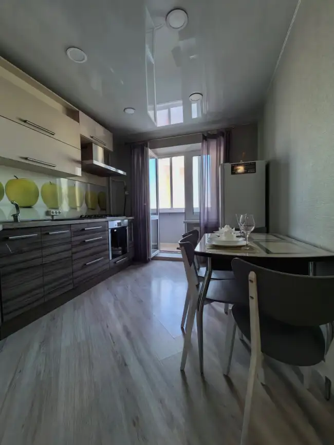 ул. 33 Армии, 21