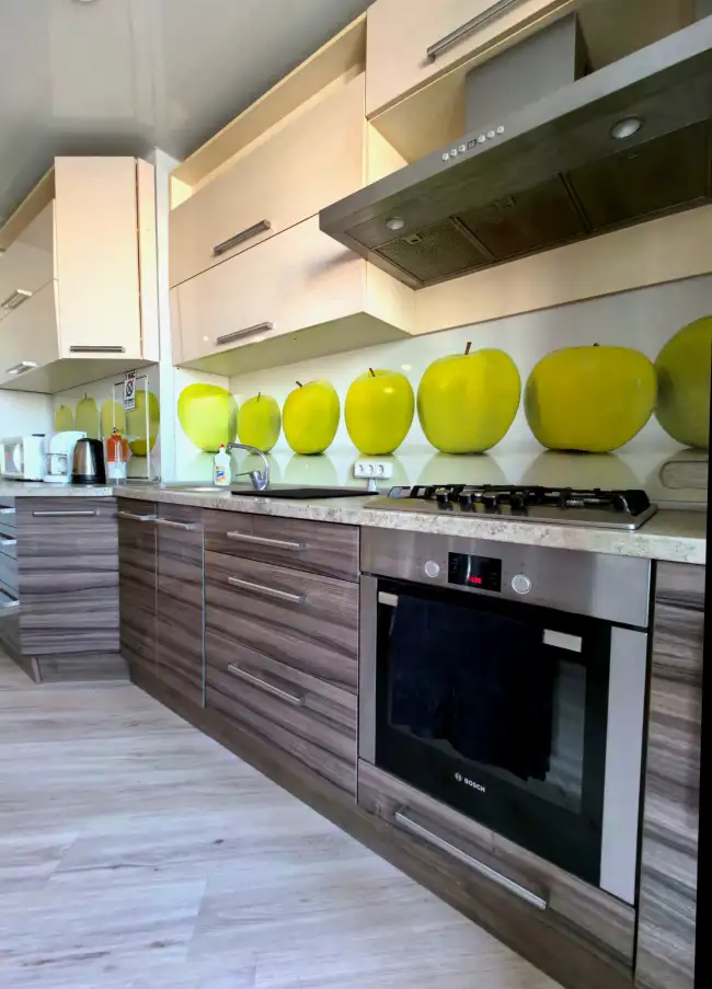 ул. 33 Армии, 21