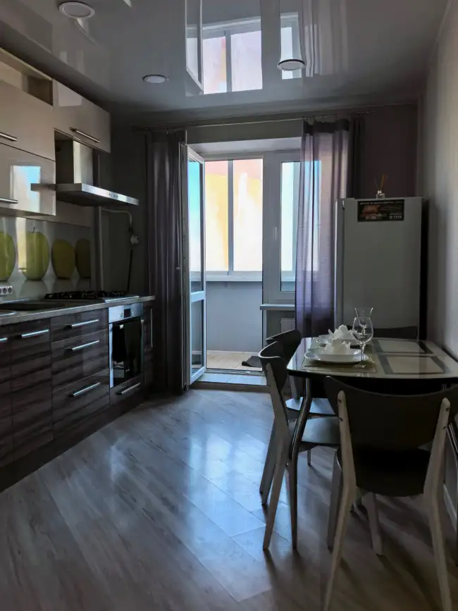 ул. 33 Армии, 21