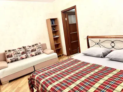 Бакинская  18/1