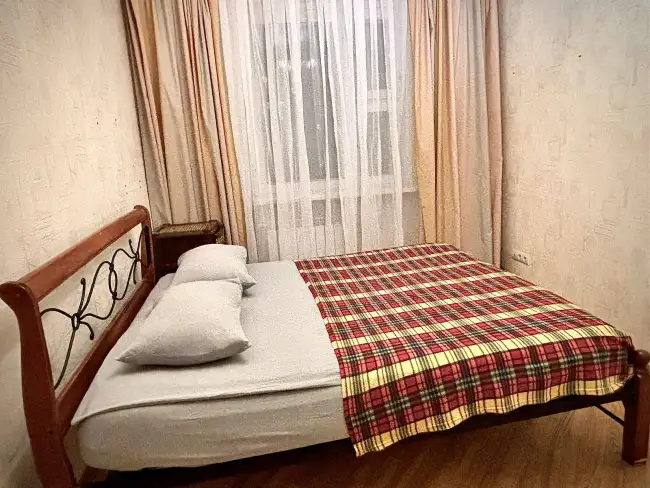 Бакинская  18/1