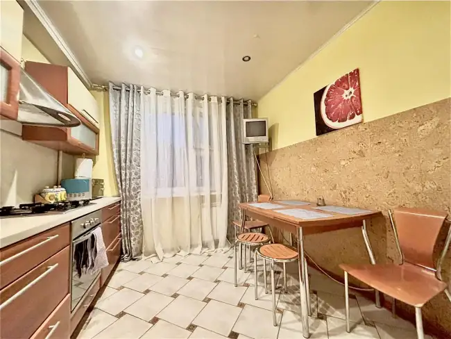 Бакинская  18/1