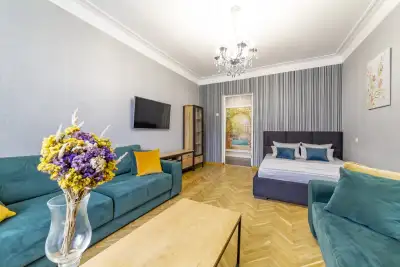 пр. Ленина, 35