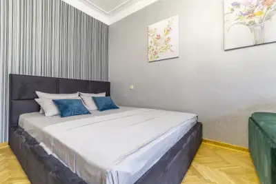 пр. Ленина, 35