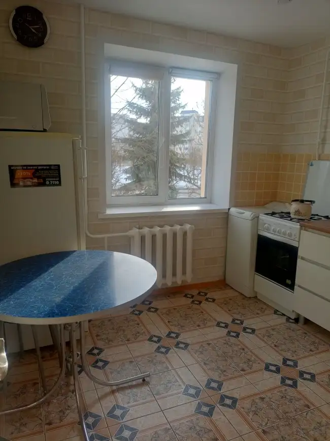 проспект Строителей 8