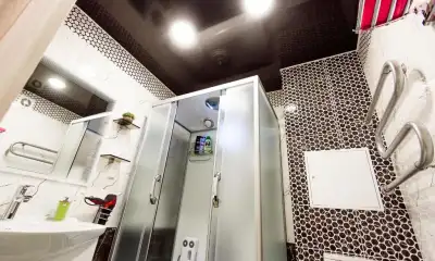 Козлова 1А/1