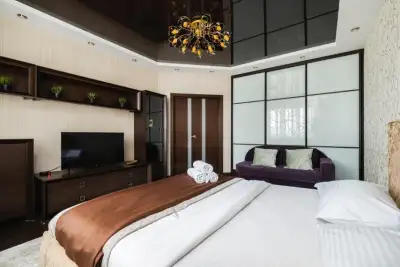 Притыцкого 87