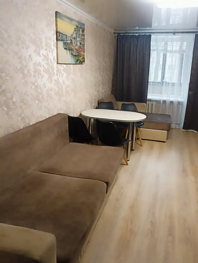 Панова д.1