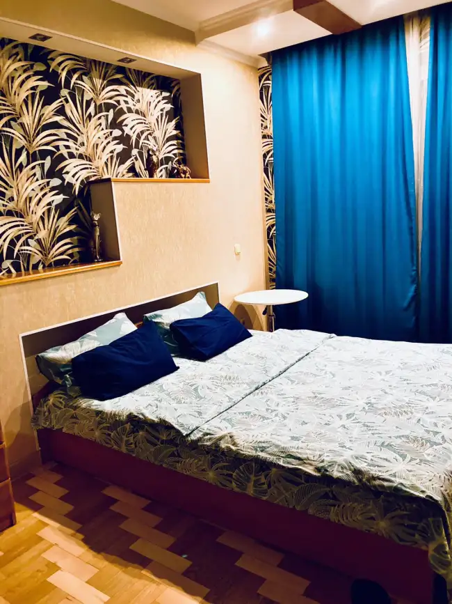 Парковая 142а