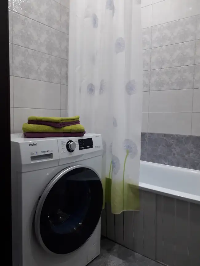 улица Космонавтов, 2