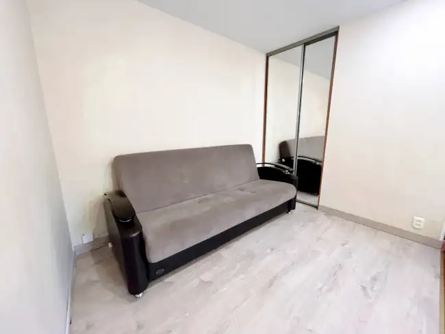 проспект Победы, 12