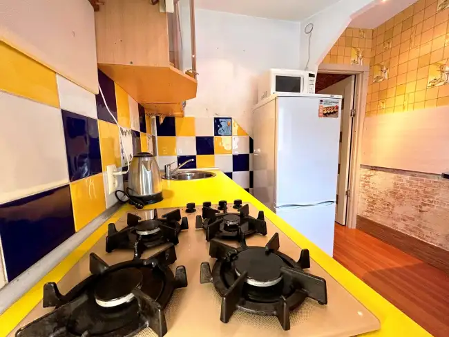 проспект Победы, 12