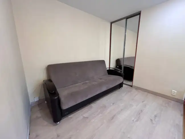 проспект Победы, 12