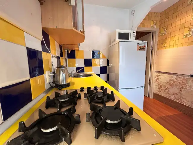 проспект Победы, 12