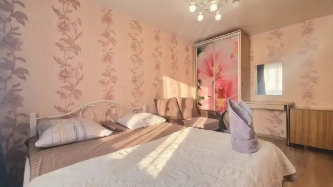 Свиридова 16 а