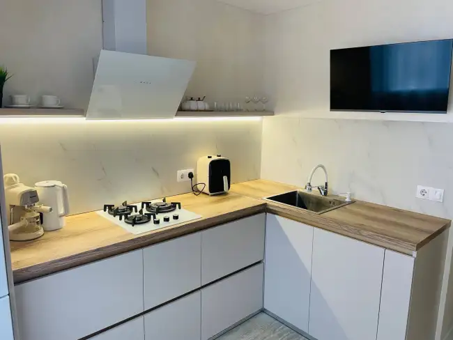 Молодежная 99