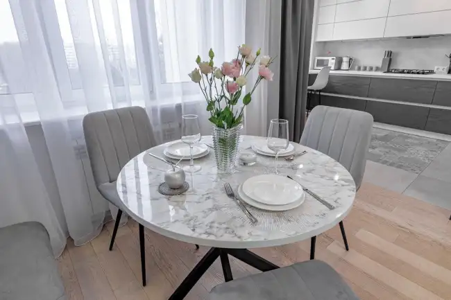 Мельникайте 9