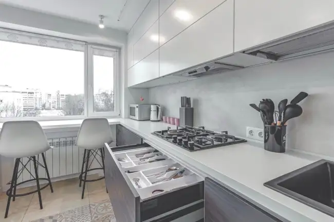 Мельникайте 9