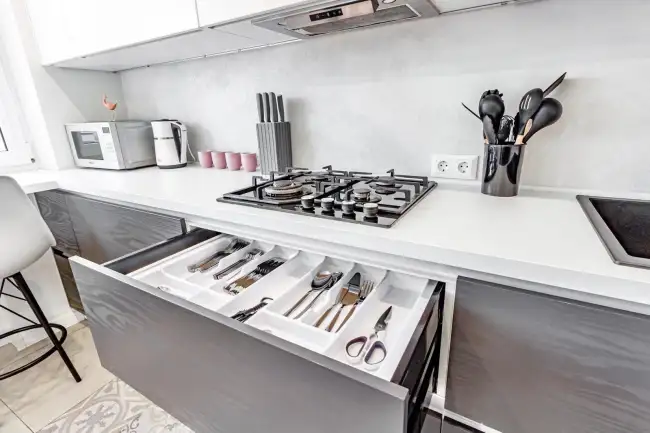 Мельникайте 9