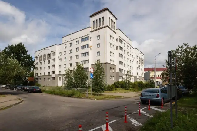 Грушевская 11 б