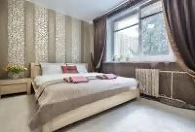 Грушевская 11 б