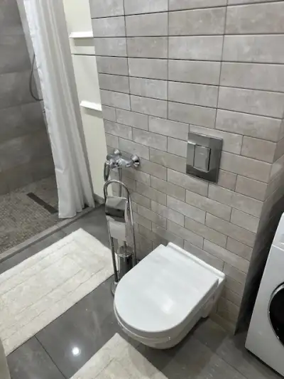 Волотовская,11