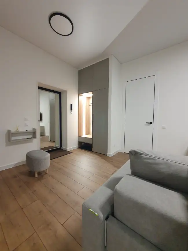 Пр-т Космонавтов, 29