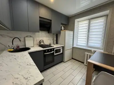 Рогачев, Парижской Коммуны 7