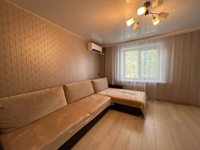 Рогачев, Парижской Коммуны 7