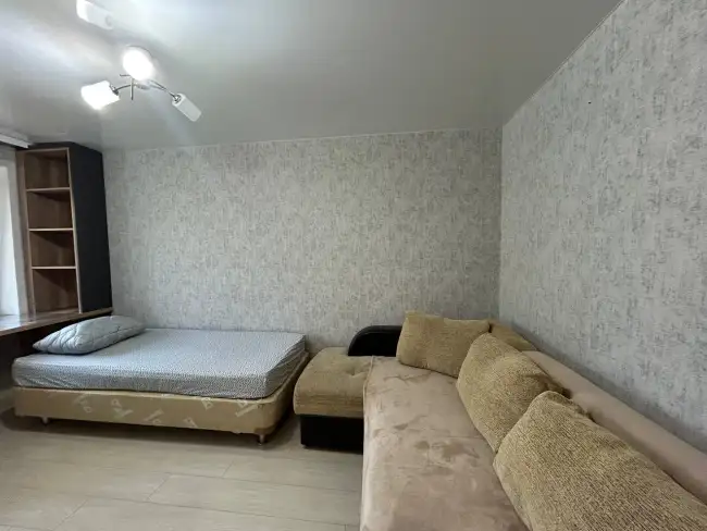 Рогачев, Парижской Коммуны 7
