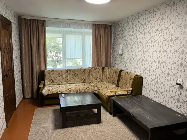 Слуцк,ул.Парижской Коммуны,4