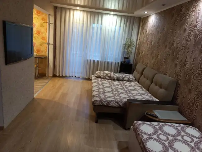 Днепровский бульвар,24