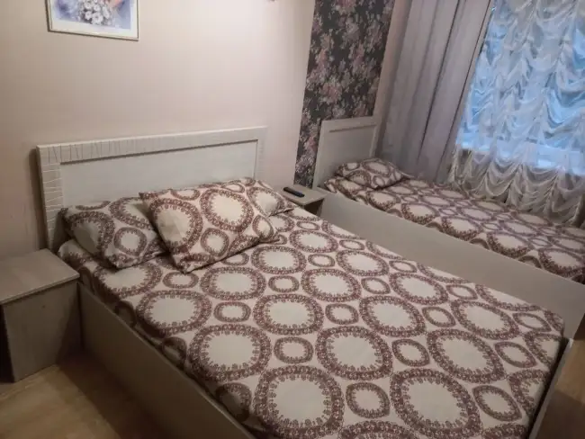 Днепровский бульвар,24