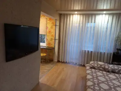 Днепровский бульвар,24