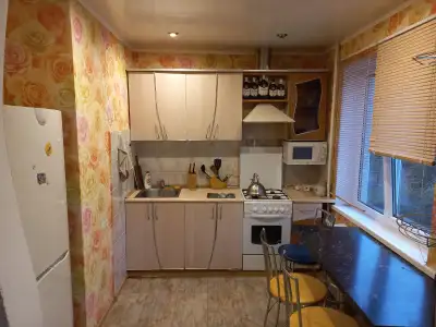 Днепровский бульвар,24