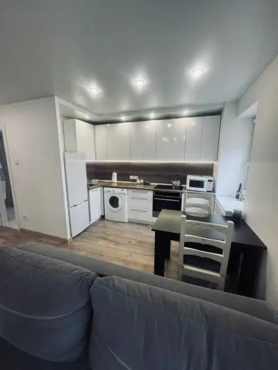 Голубева 16/1