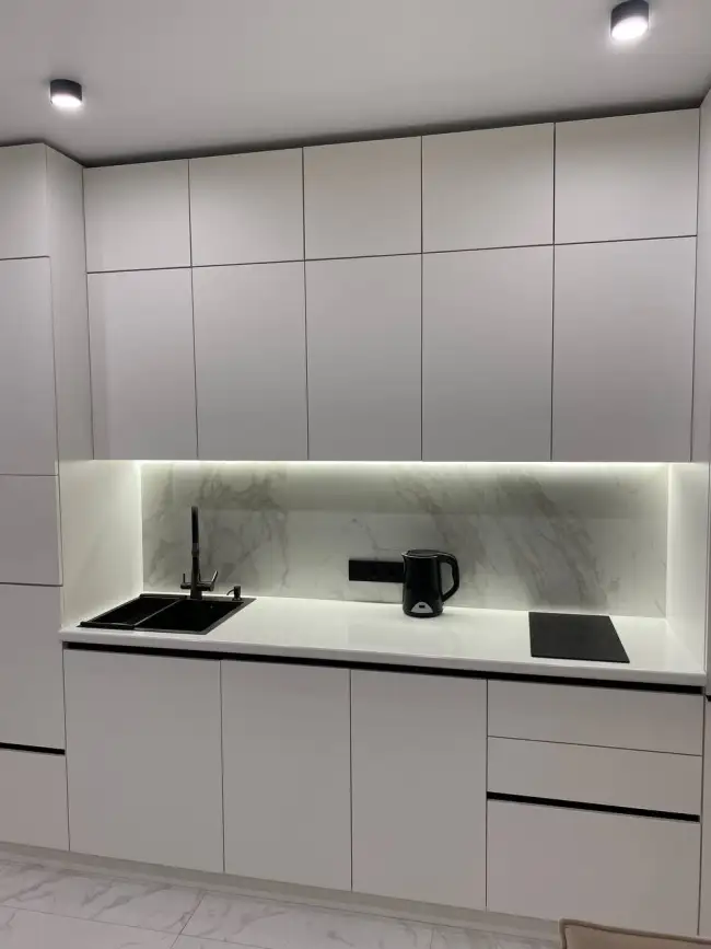 ул. Игоря Лученка 25