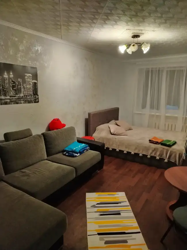 Октябрьская, 33