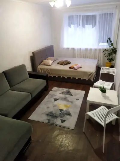 Октябрьская, 33