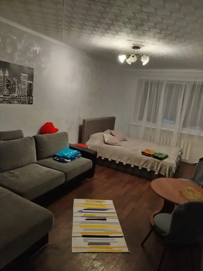 Октябрьская, 33