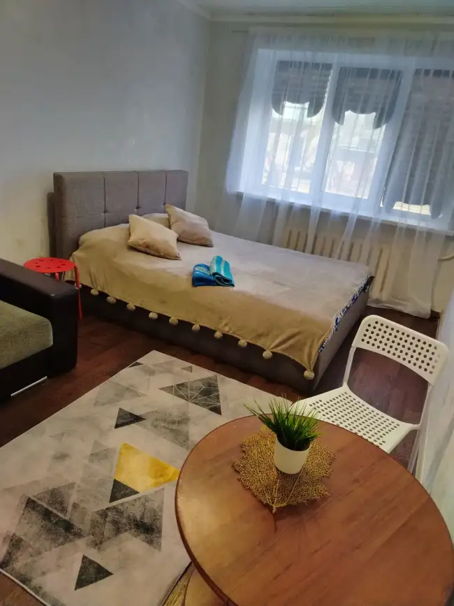 Октябрьская, 33