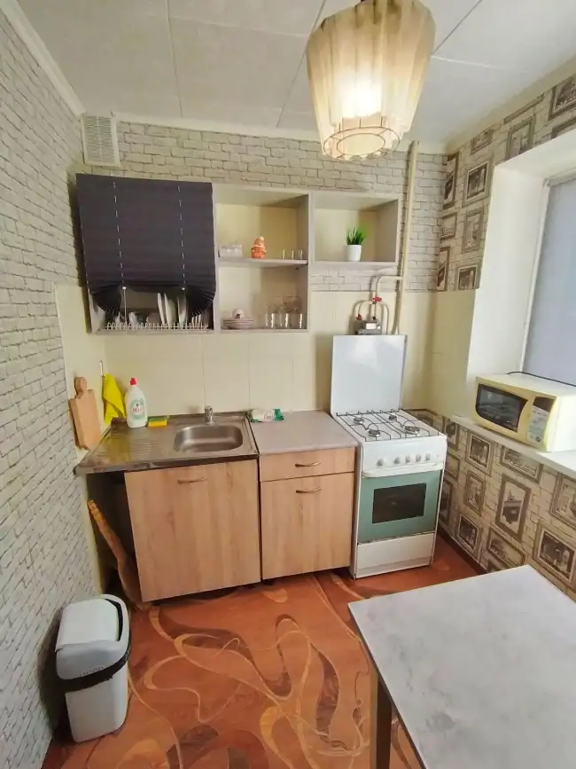 Октябрьская, 33