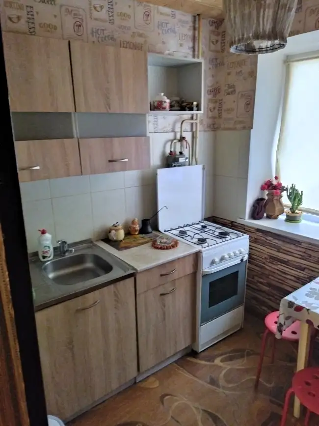 Октябрьская, 33