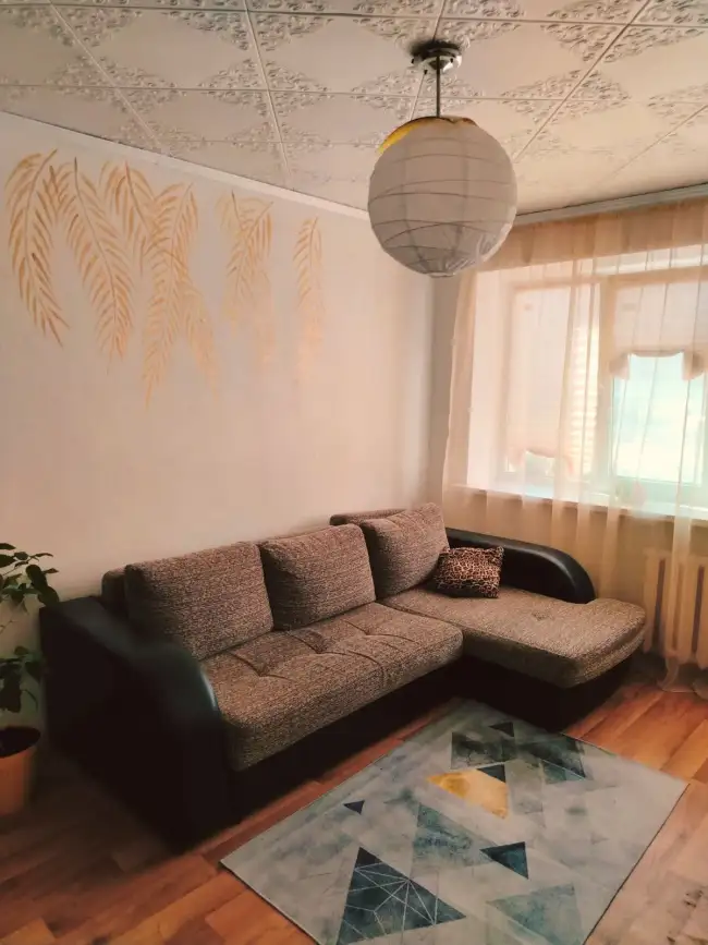 Октябрьская, 33