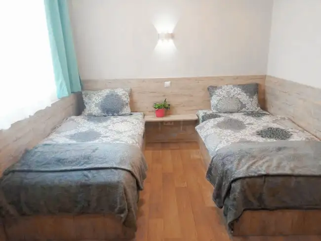 ул. Бялыницкого-Бирули 25