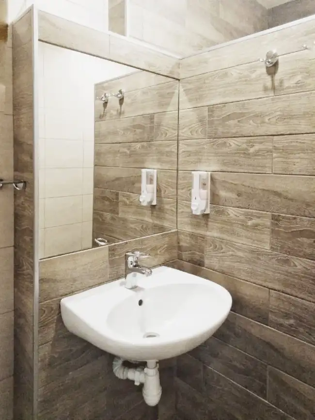 ул. Бялыницкого-Бирули 25