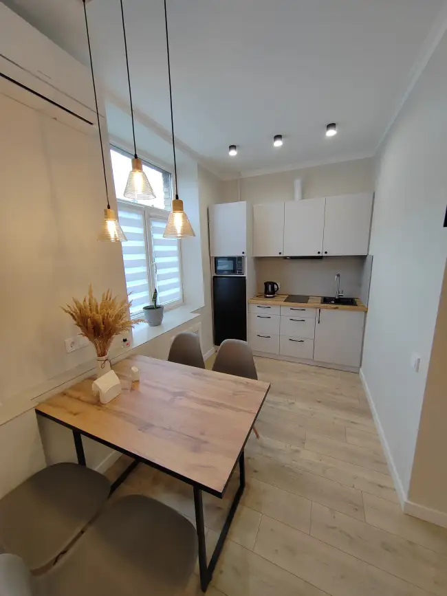 Брестская 76